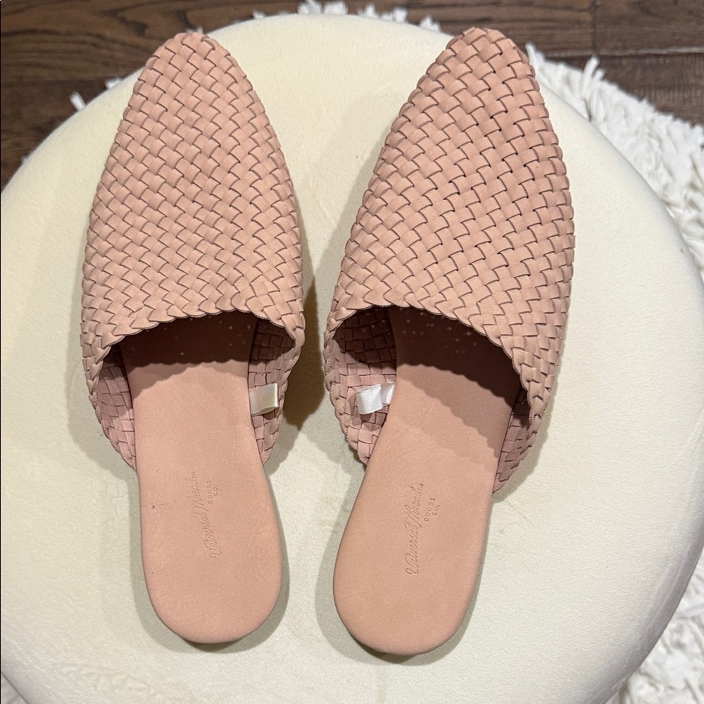 Universal Thread Blush Woven Mules